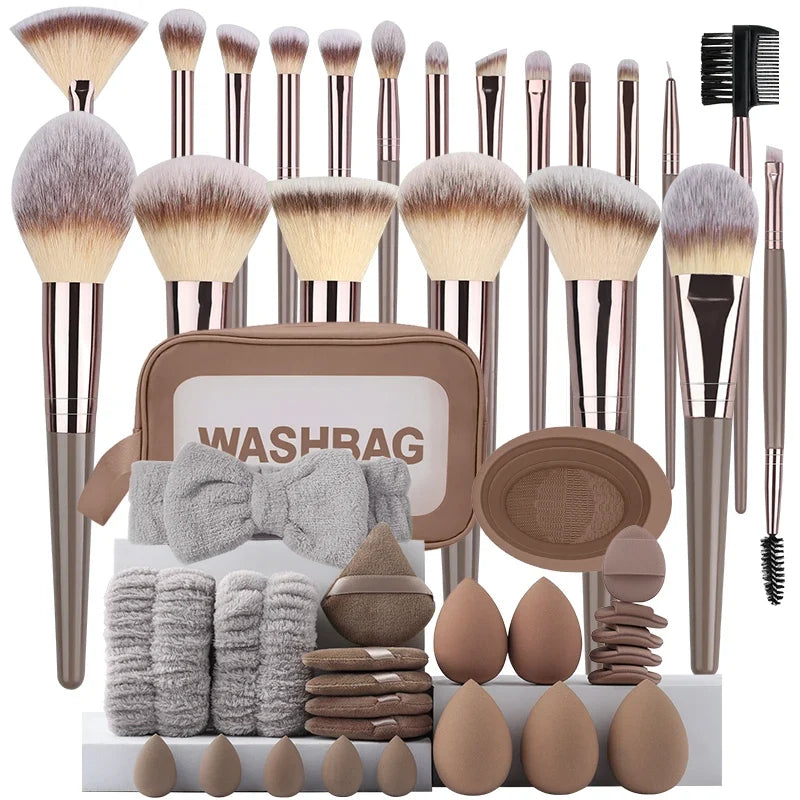 Professional makeup brush set